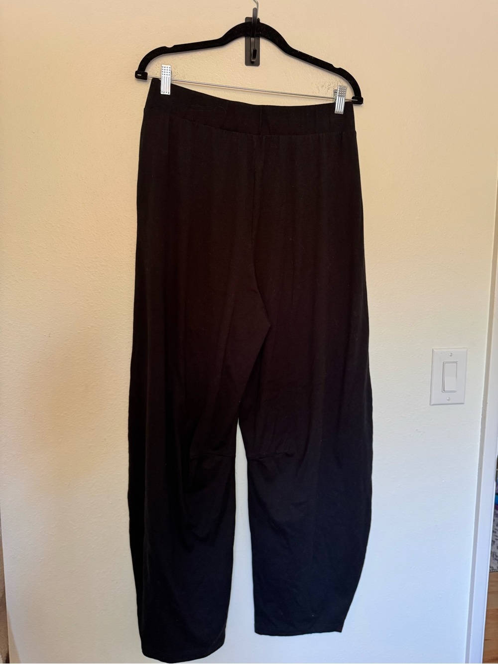 LIKE NEW Jamie Haller The Arc Lounge Pants Sweats Barrel Black Large EUC - Picture 5 of 11